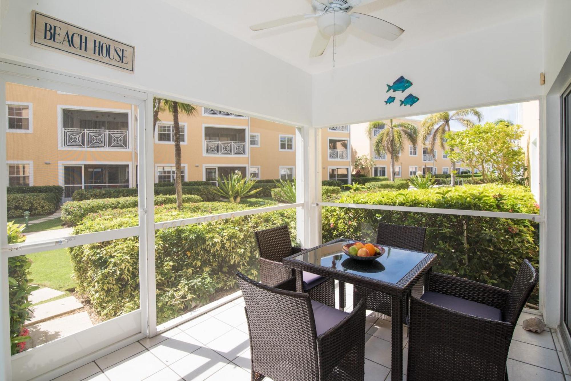ג'ורג' טאון Regal Beach Club חדר תמונה